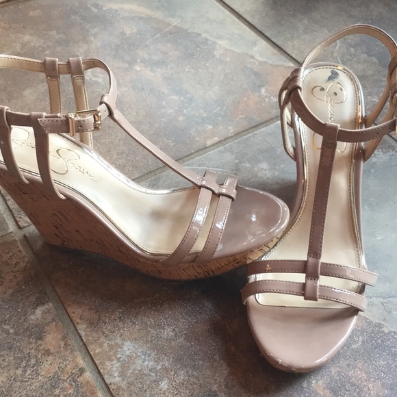 jessica simpson nude wedges